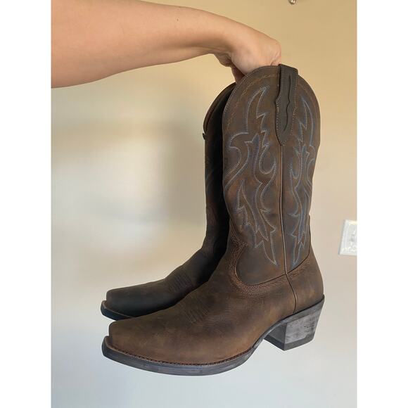 NWOT Mens Ariat Heritage Snip Toe Cowboy Boots Brown/ Blue Stitch 10D 10010923 - Picture 1 of 8